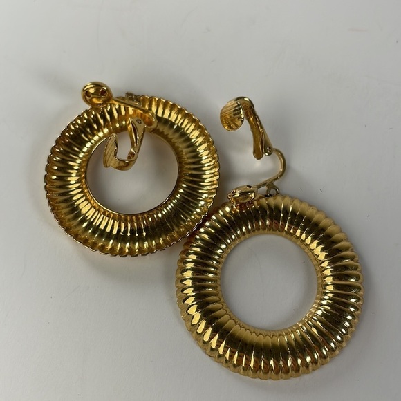 Gold Ribbed Hoop Clip On Earrings - Picture 3 of 9
